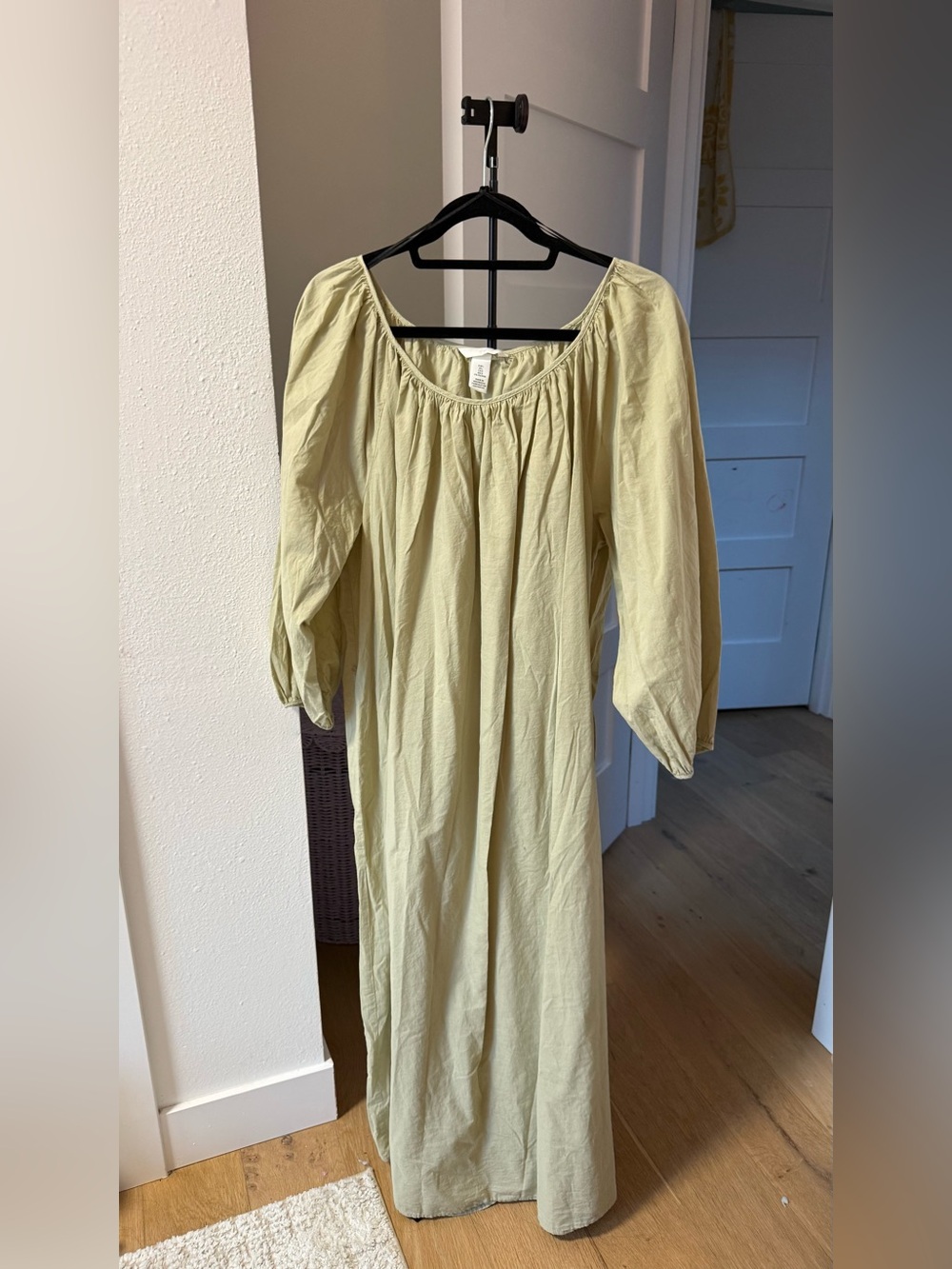 H&M Women’s Light Green Peasant Maxi Dress - Breathable Everyday Style